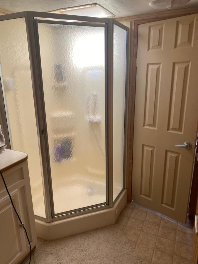 Super Saver Fifth Wheel. * Tucson