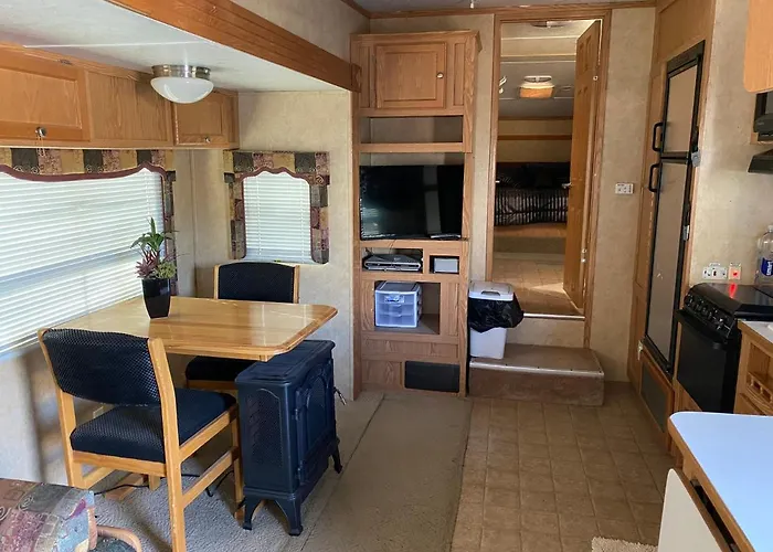 Super Saver Fifth Wheel.